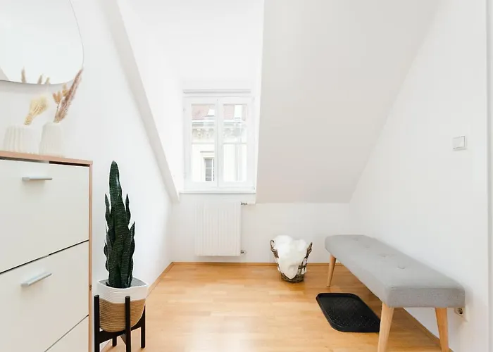 Apartman Comfy Downtown Loft - Self Check-in - Centre Of