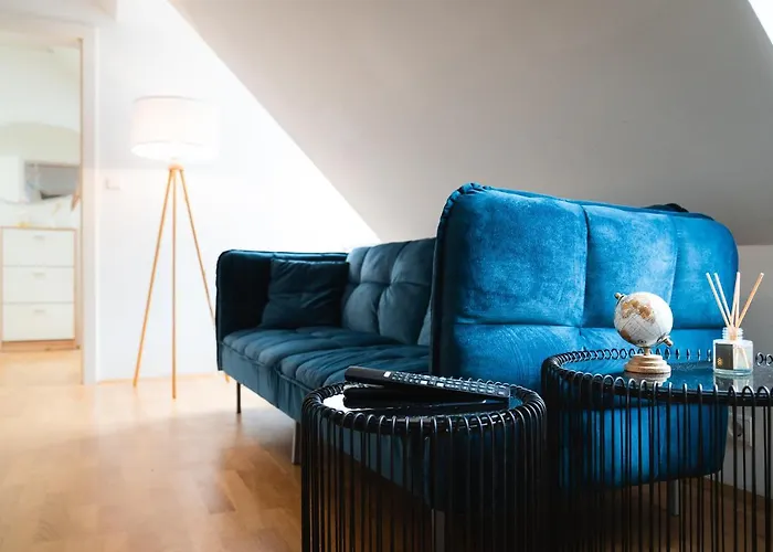 Apartman Comfy Downtown Loft - Self Check-in - Centre Of