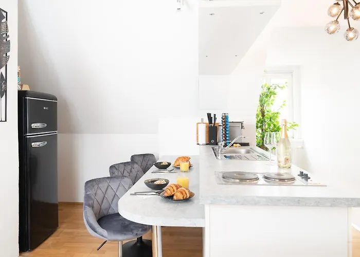 Appartamento Comfy Downtown Loft - Self Check-in - Centre Of